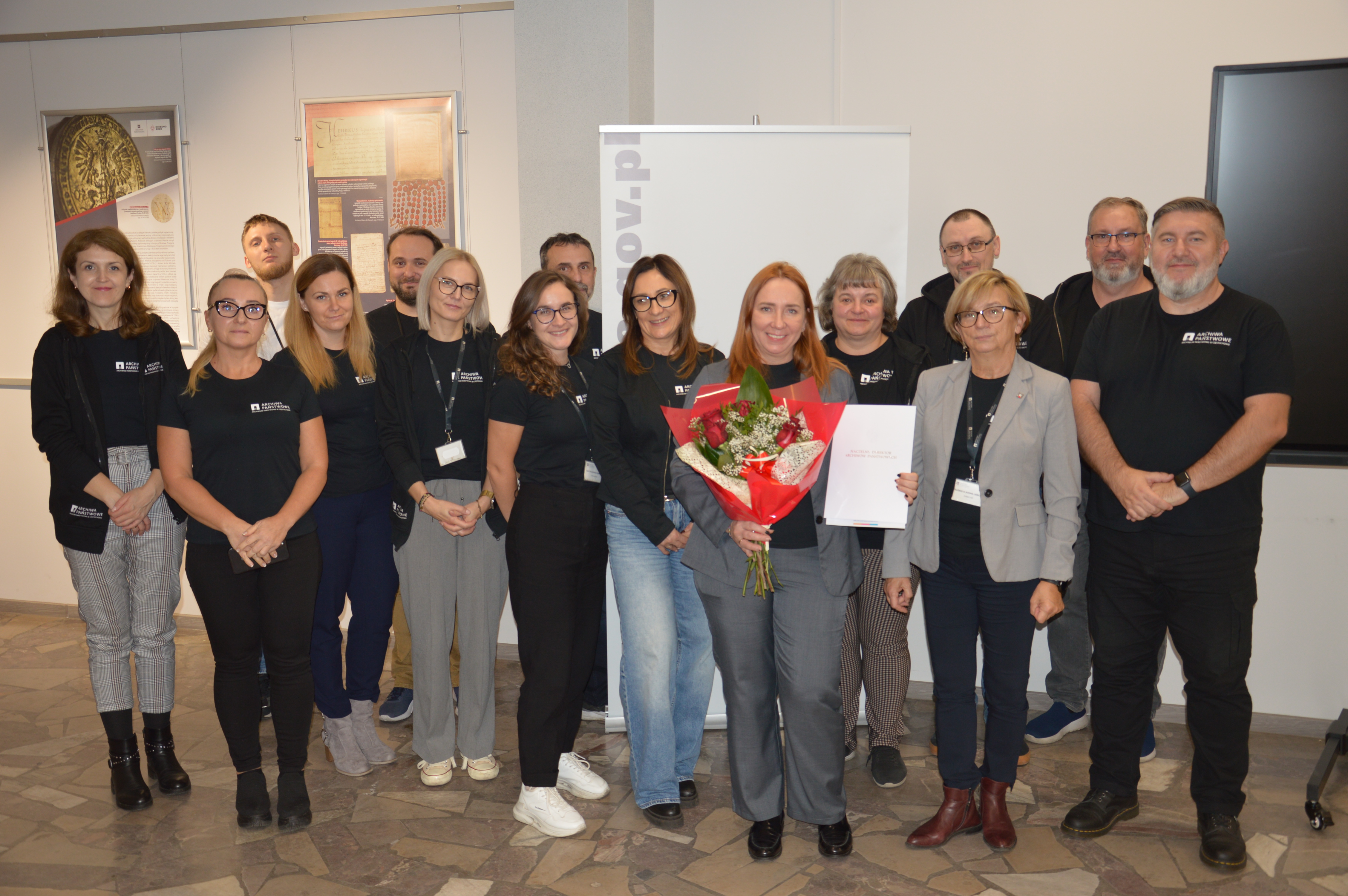 Zdjęcie grupowe Pracowników Archiwum Państwowego w Częstochowie